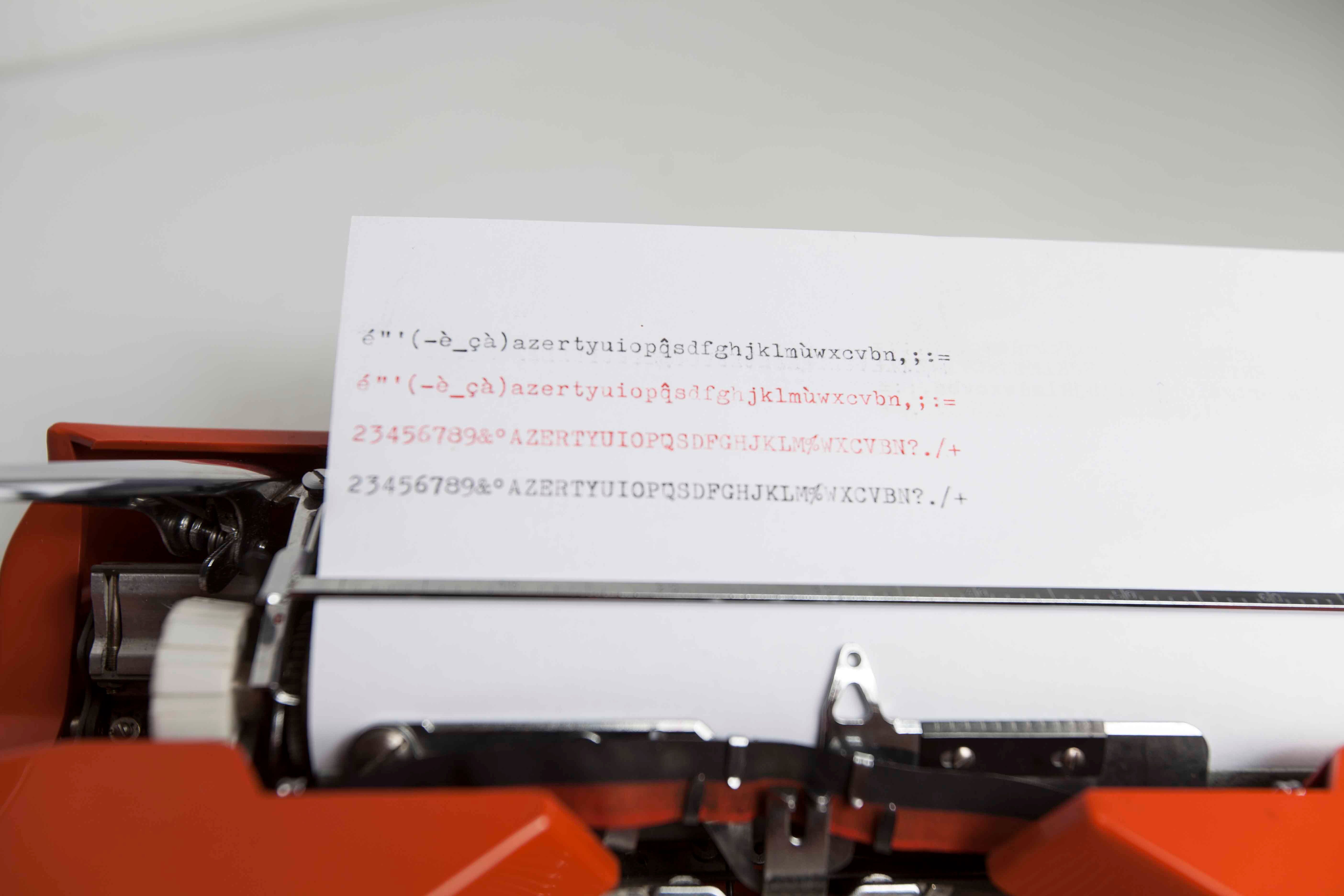 Hermès Baby 1972 new ribbon typewriter