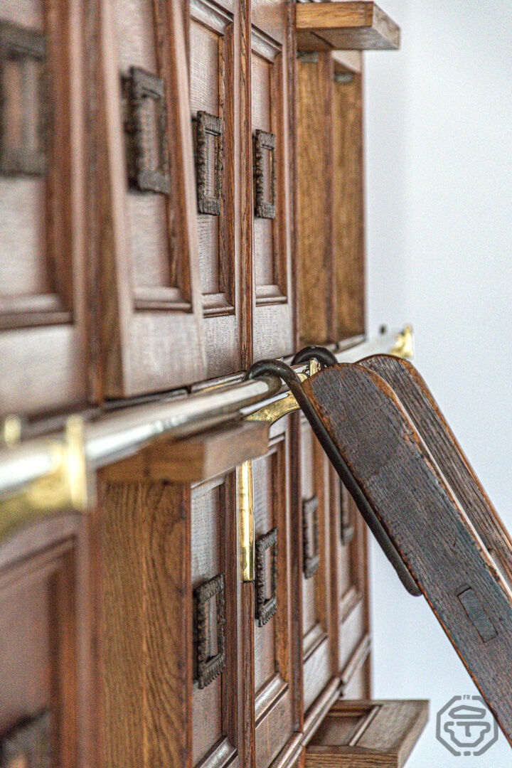 19th-century mined notary furniture