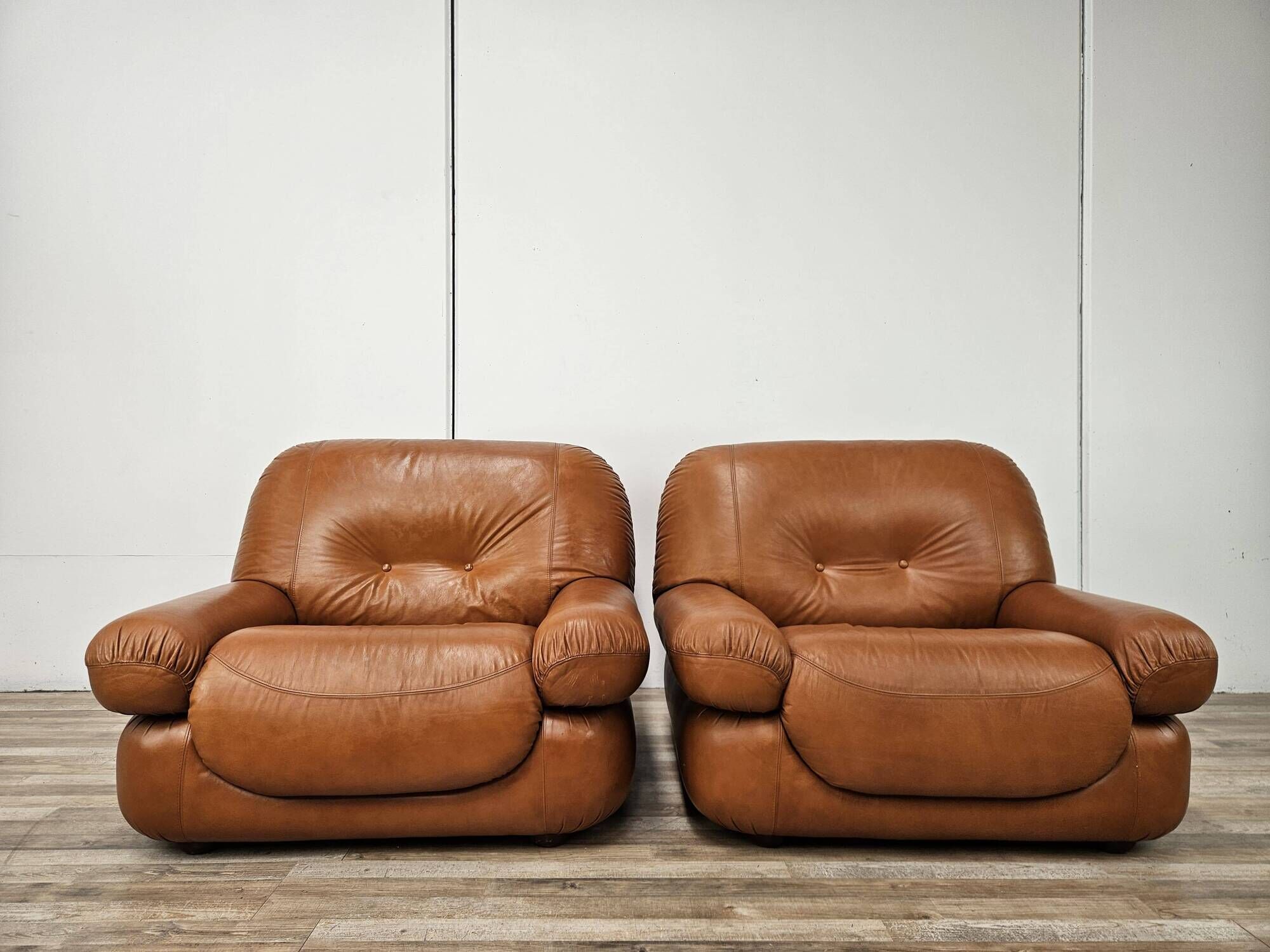 Pair of Sapporo armchairs by Mario Marenco for Mobil Girgi, 1970