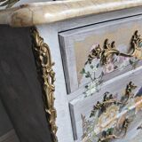 Commode style Louis XV