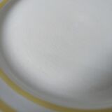 Plates canary yellow lines