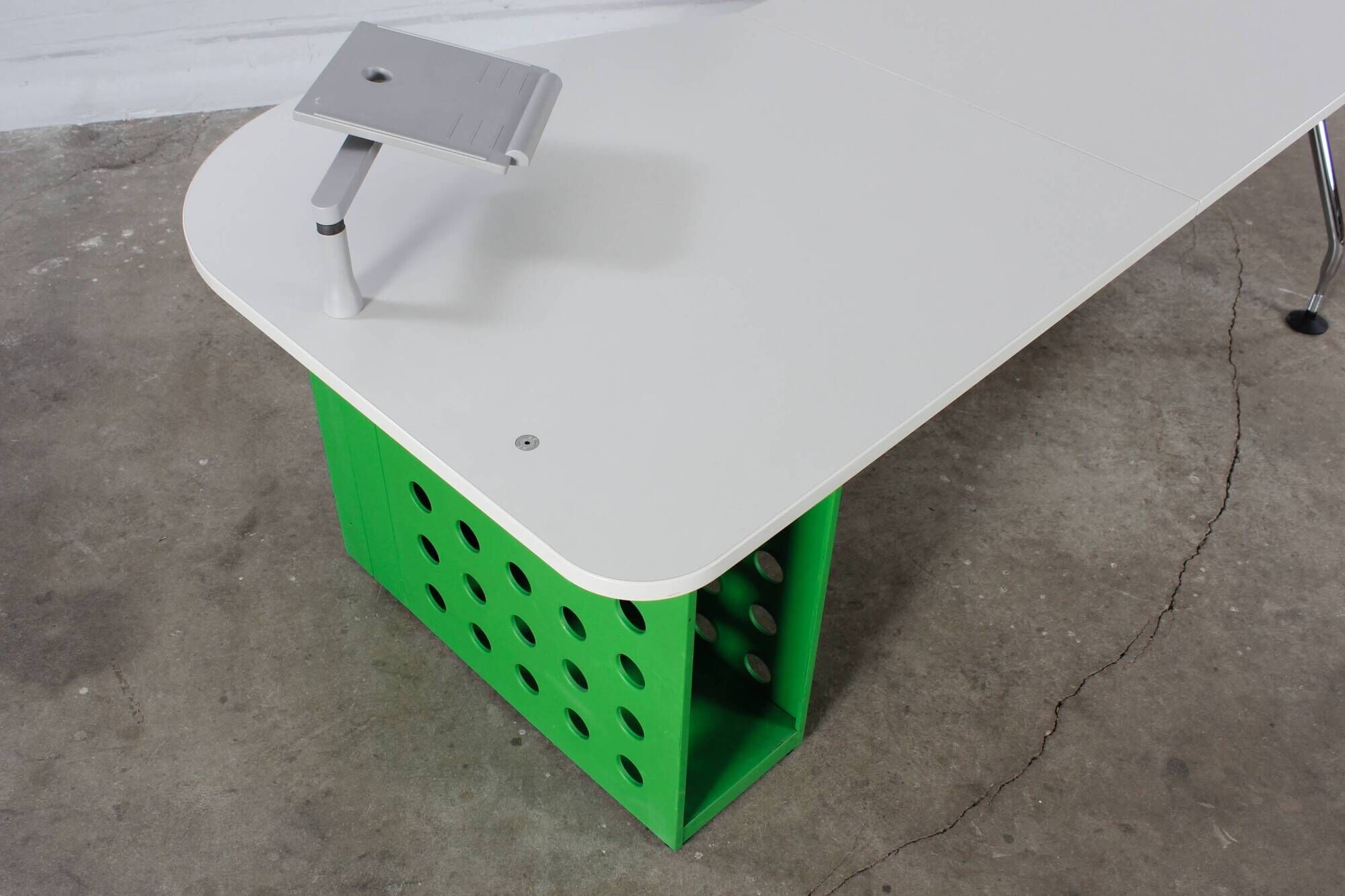 Vitra desk office table conference table Ad Hoc Citterio