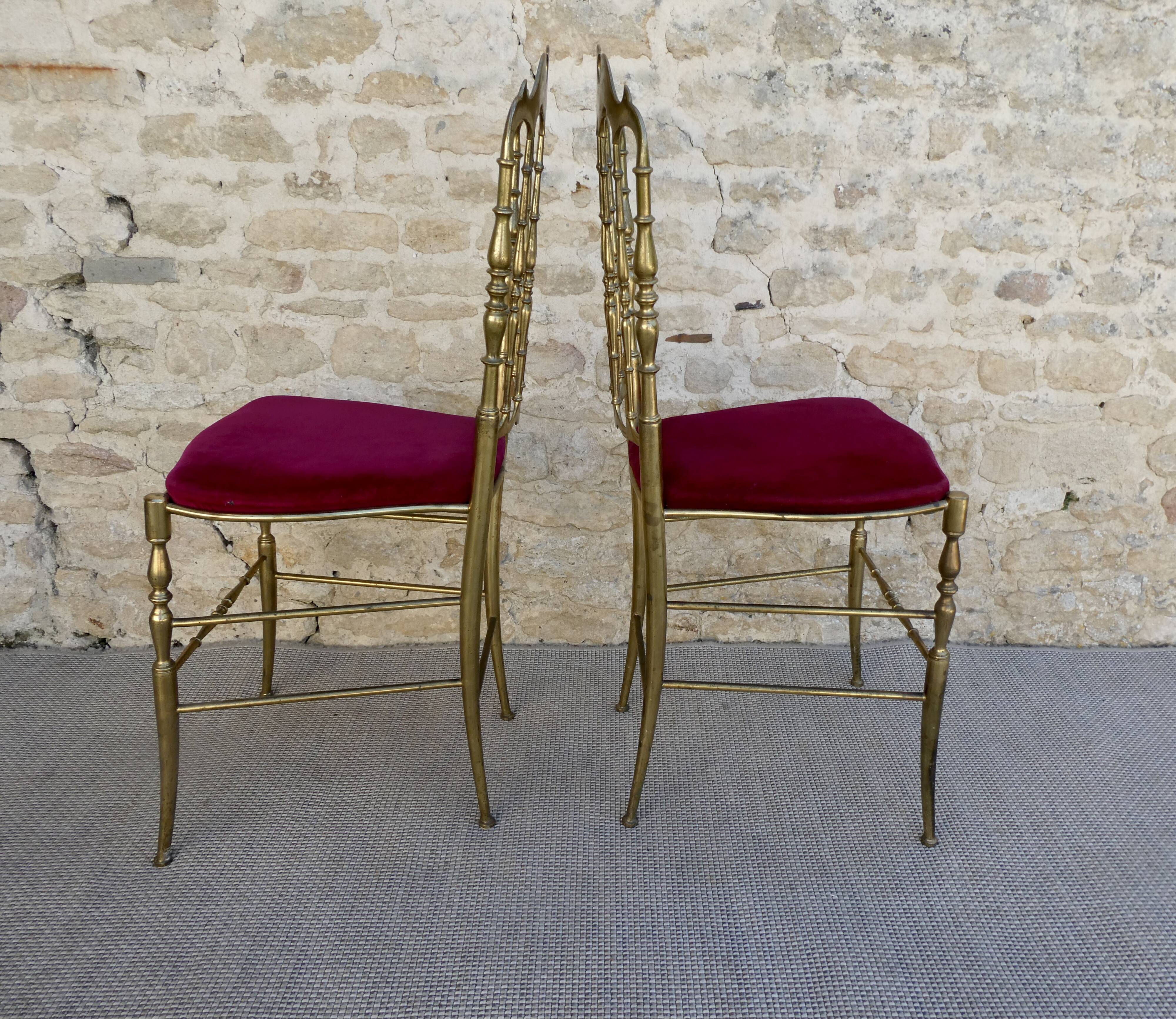 Pair of chairs "Chariviari" in brass 60s