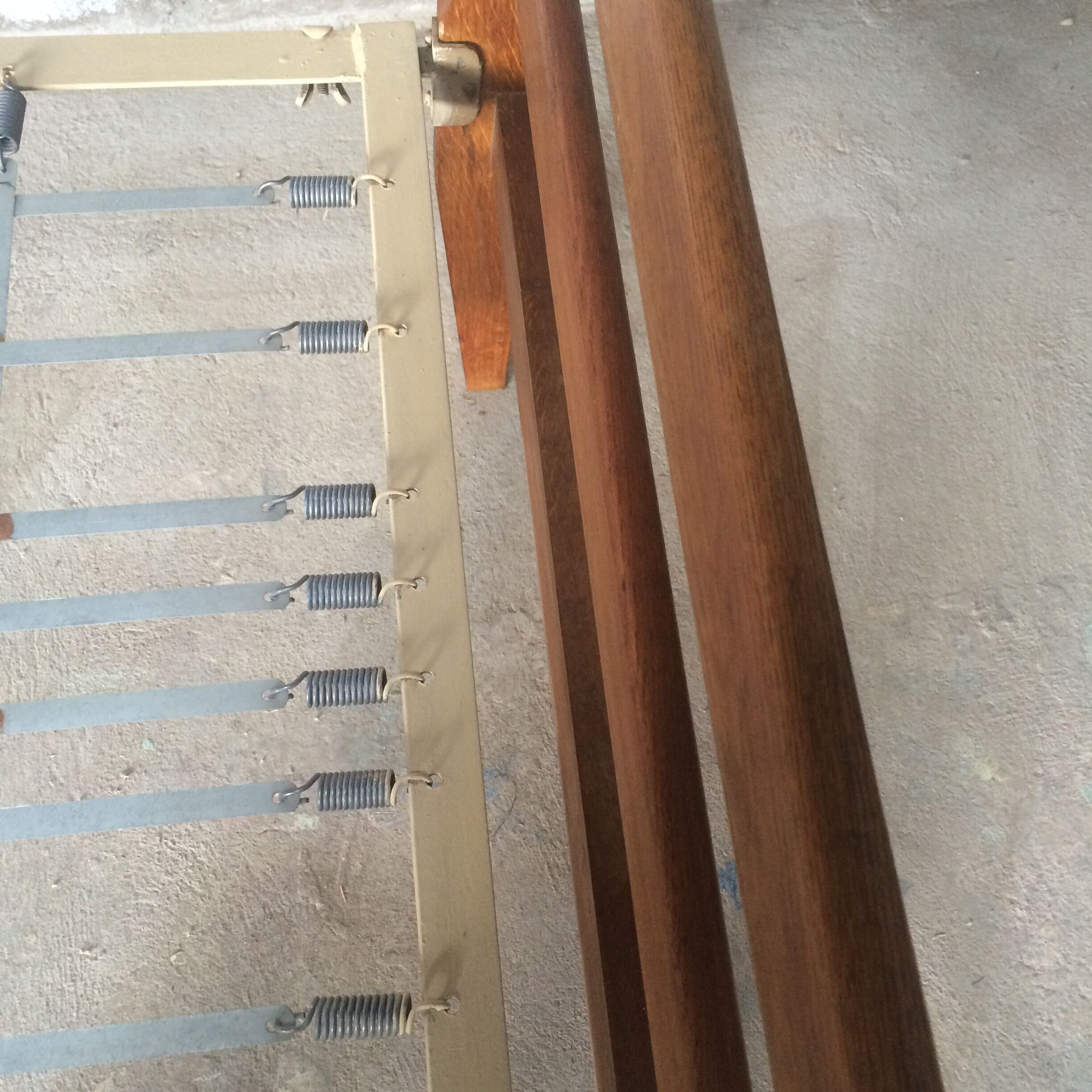 Bed scandinavian vintage compass  wood