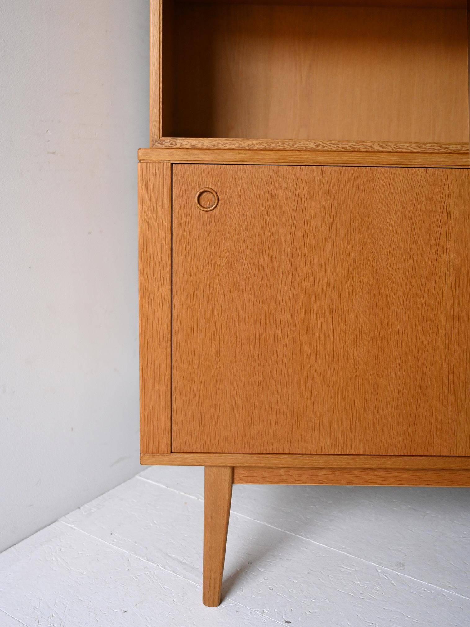 Bibliothèque de rangement vintage scandinave en chêne