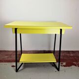 Table in formica