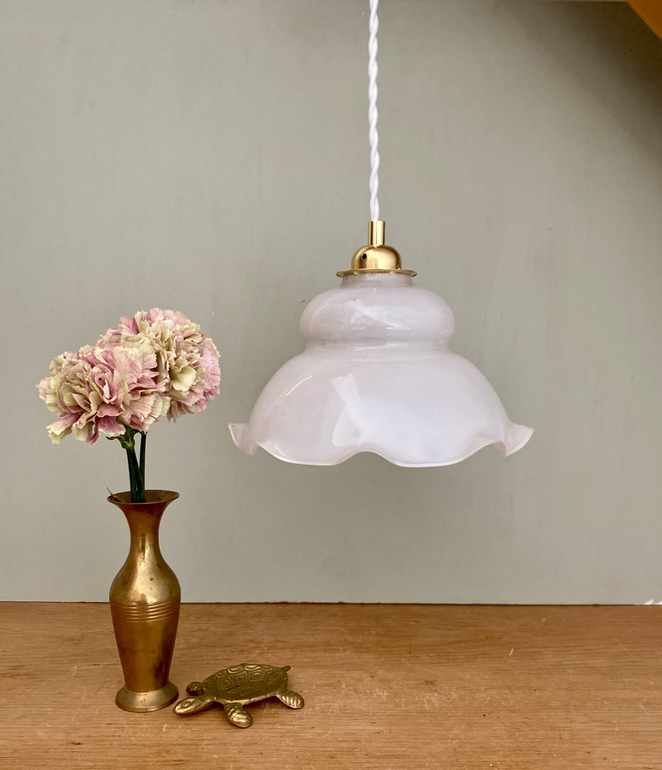 Vintage lampshade pendant light in white opaline