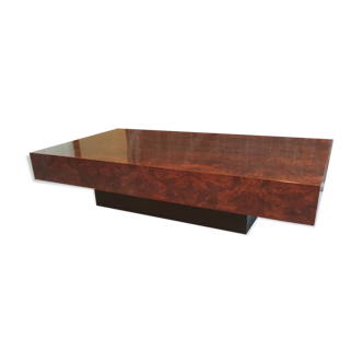 Coffee table in magnifying glass 70