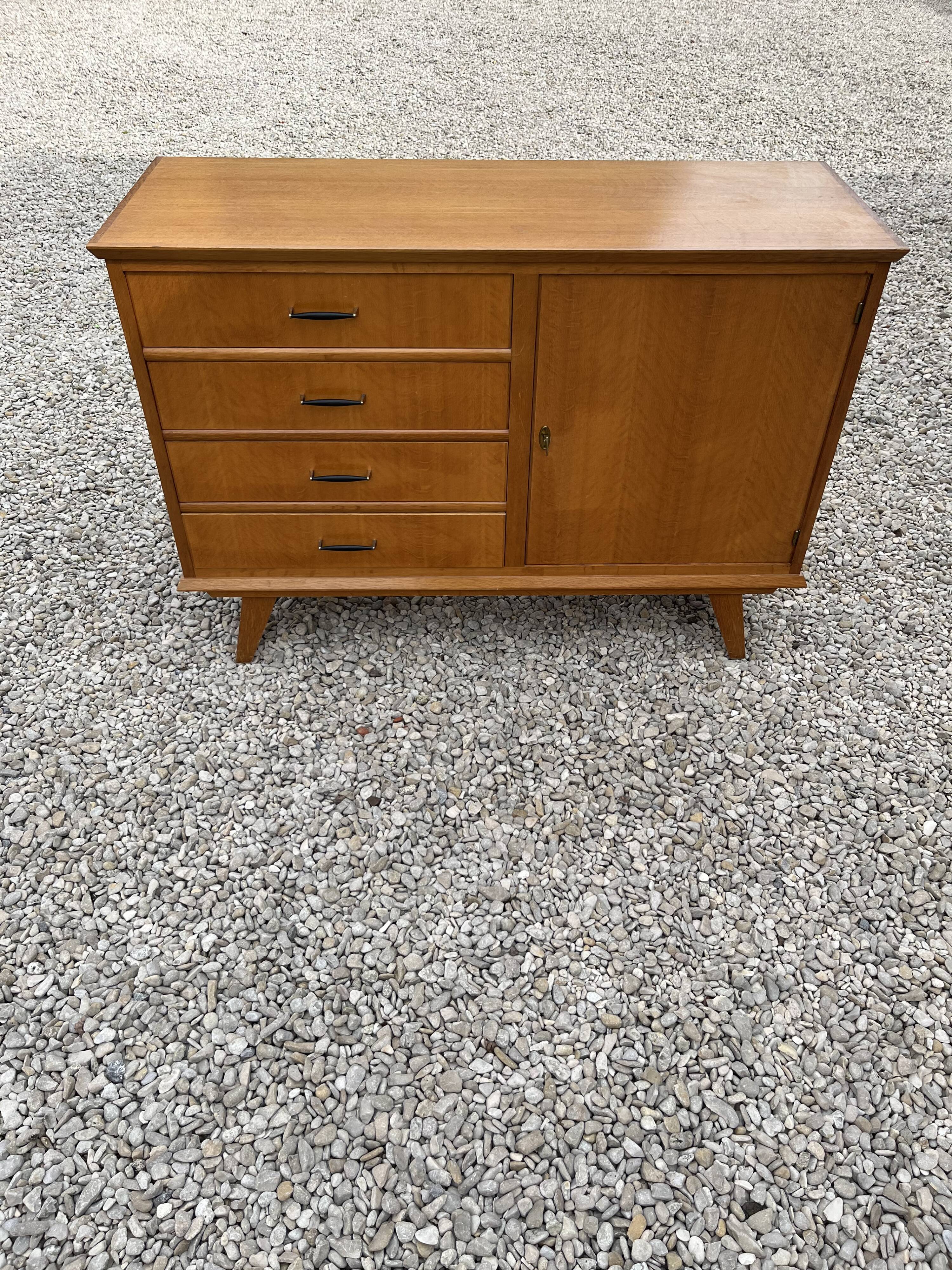 Commode vintage pieds compas