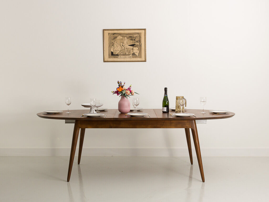Custom-made solid walnut dining table with 4 extensions, for 6 to 16 people