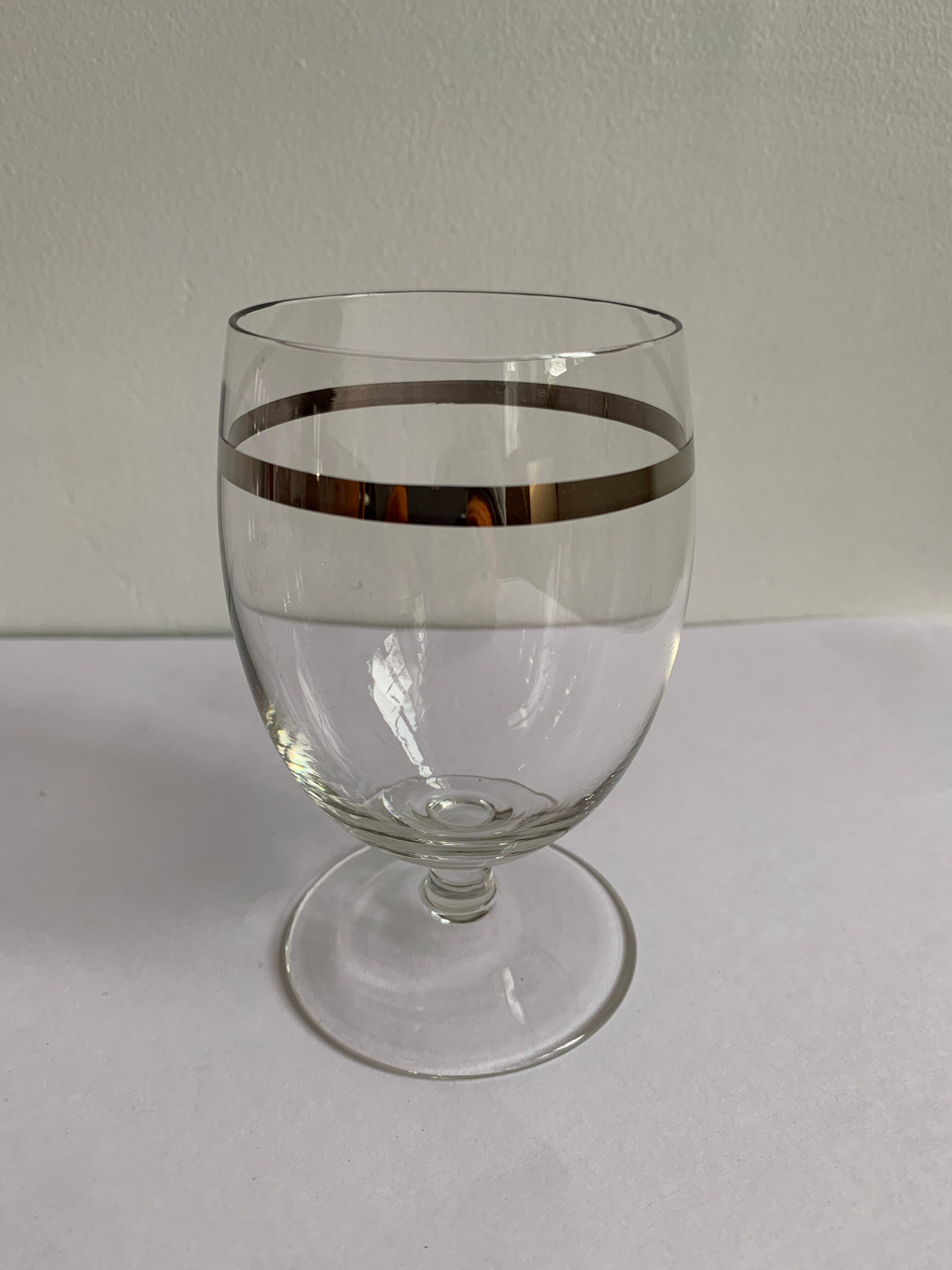 6 crystal wine glasses