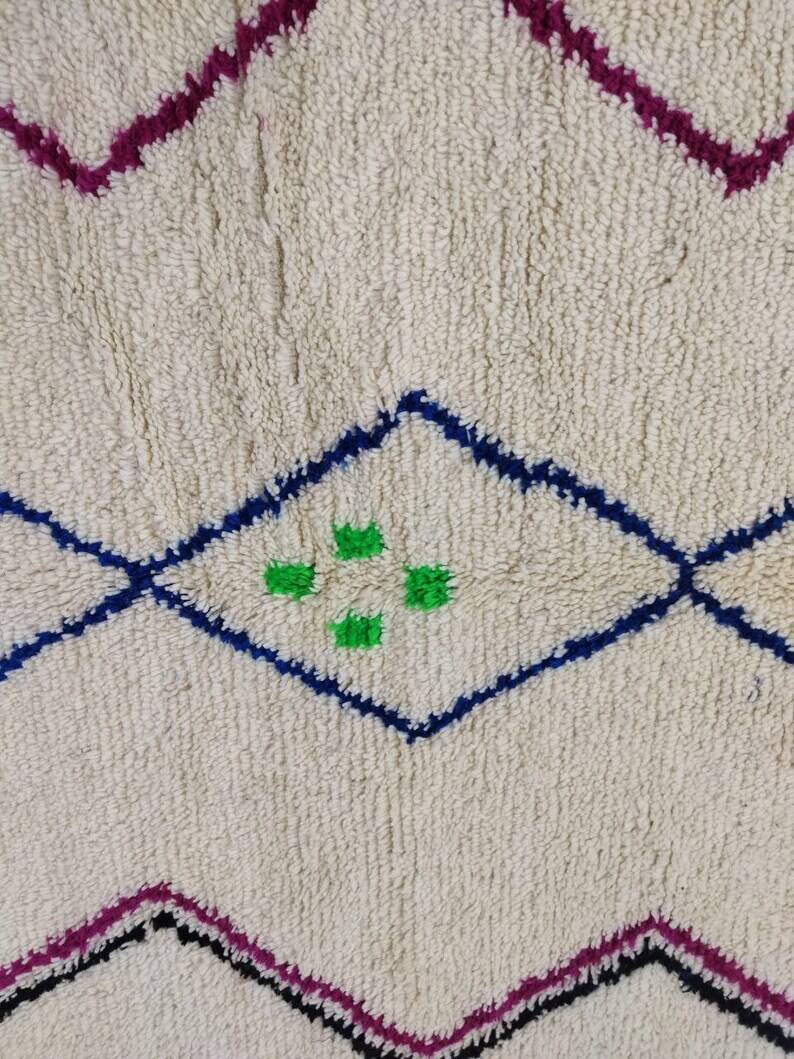 Azilal rug decorated woven in natural wool 250cm×150cm