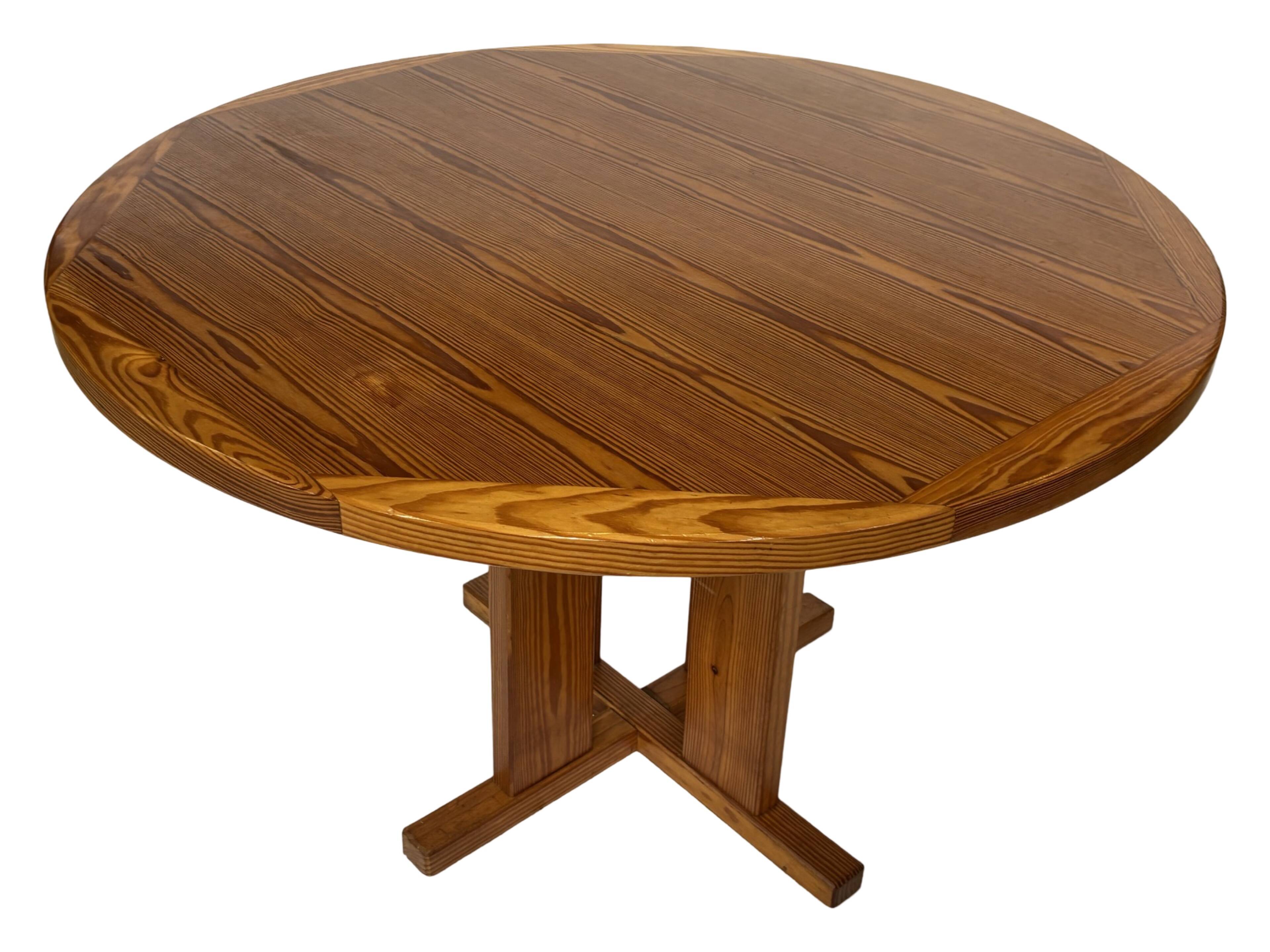 Vintage Design Pine Dining Table, Oval Table from the 1970s