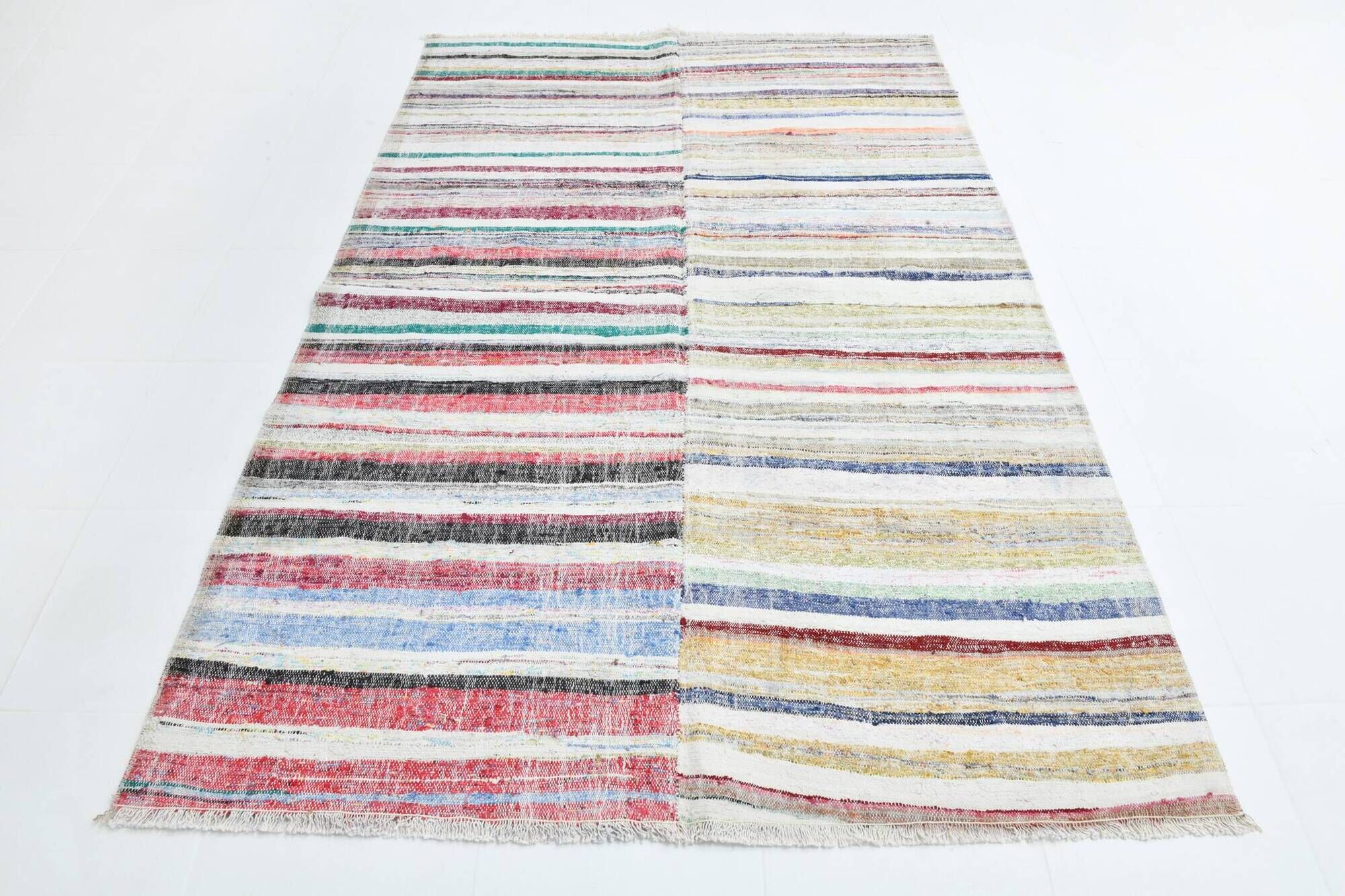 5x8 Shades Of Multicolor Handmade Vintage Kilim Rug, 167x251Cm