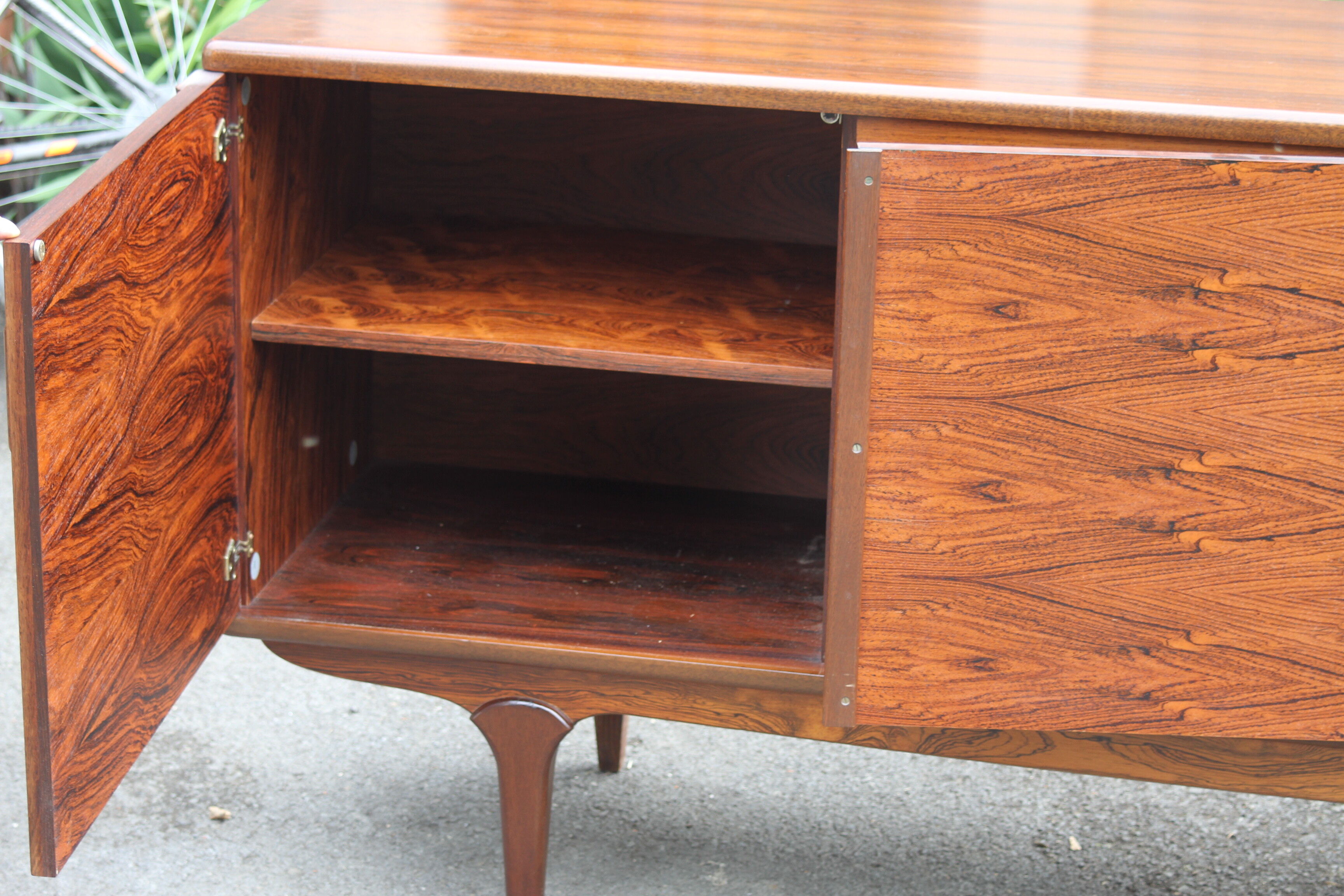 Enfilade in massive pallissandre 60s unifa edition