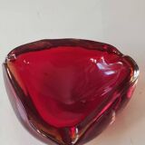 Ashtray/empty pocket in Murano/Italy blown Art glass. Color ruby red/amber