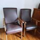 Paire de fauteuils moleskine marron