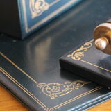 Le Tanneur leather office adornment