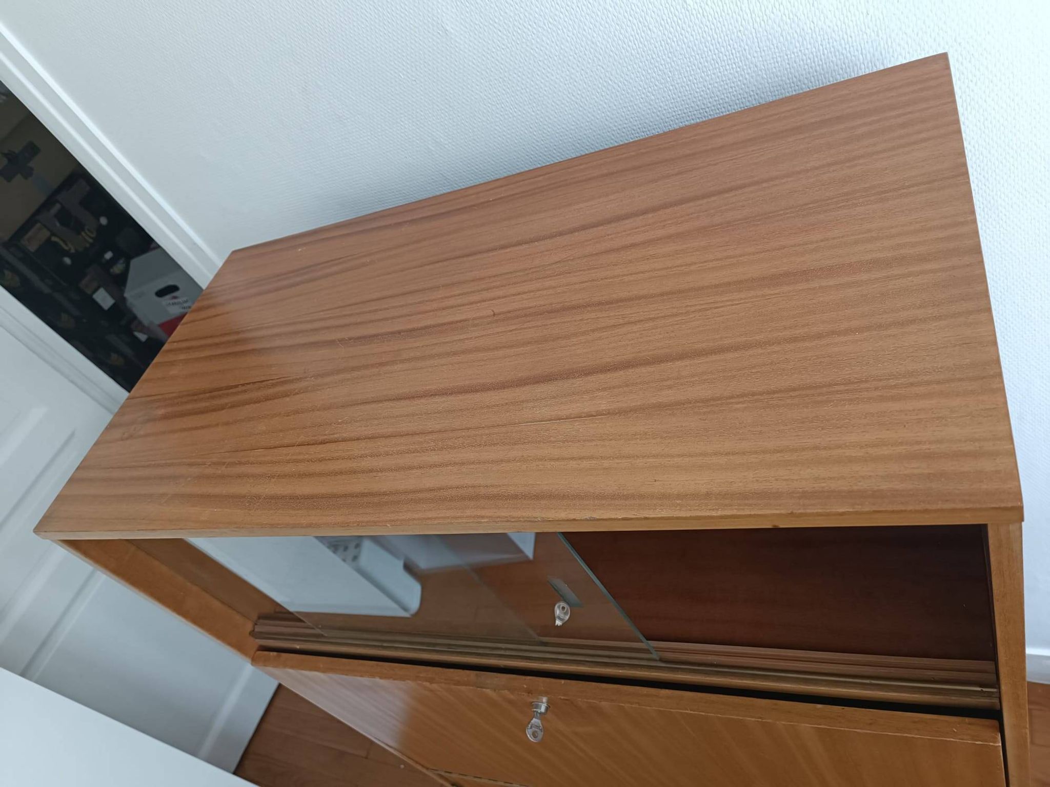 Brissac secretary in satin mahogany – French design from the 1960s.