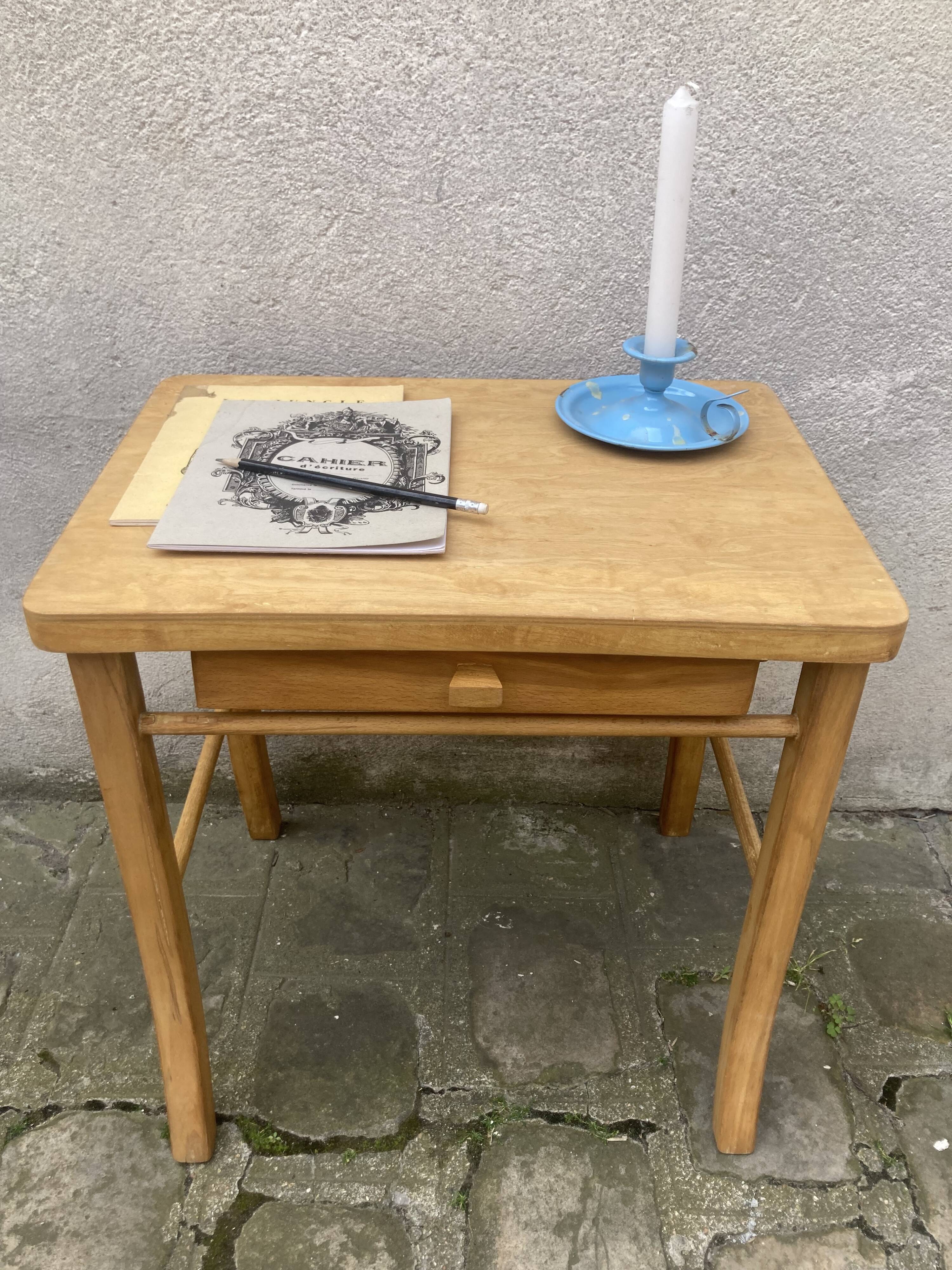 Baumann children's desk