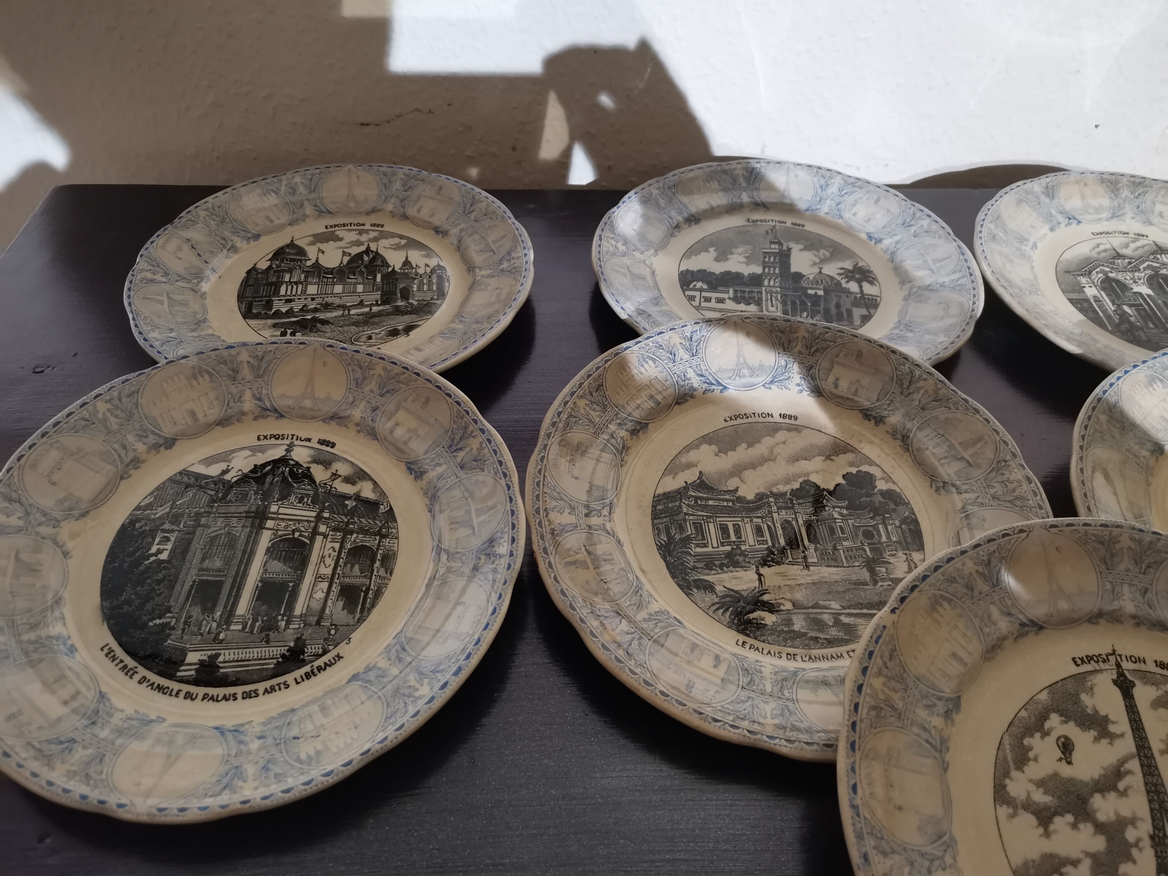 Lot 10 assiettes parlantes opaque Sarreguemines fin 19 ème, exposition universelle 1889