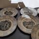 Lot 10 assiettes parlantes opaque Sarreguemines fin 19 ème, exposition universelle 1889