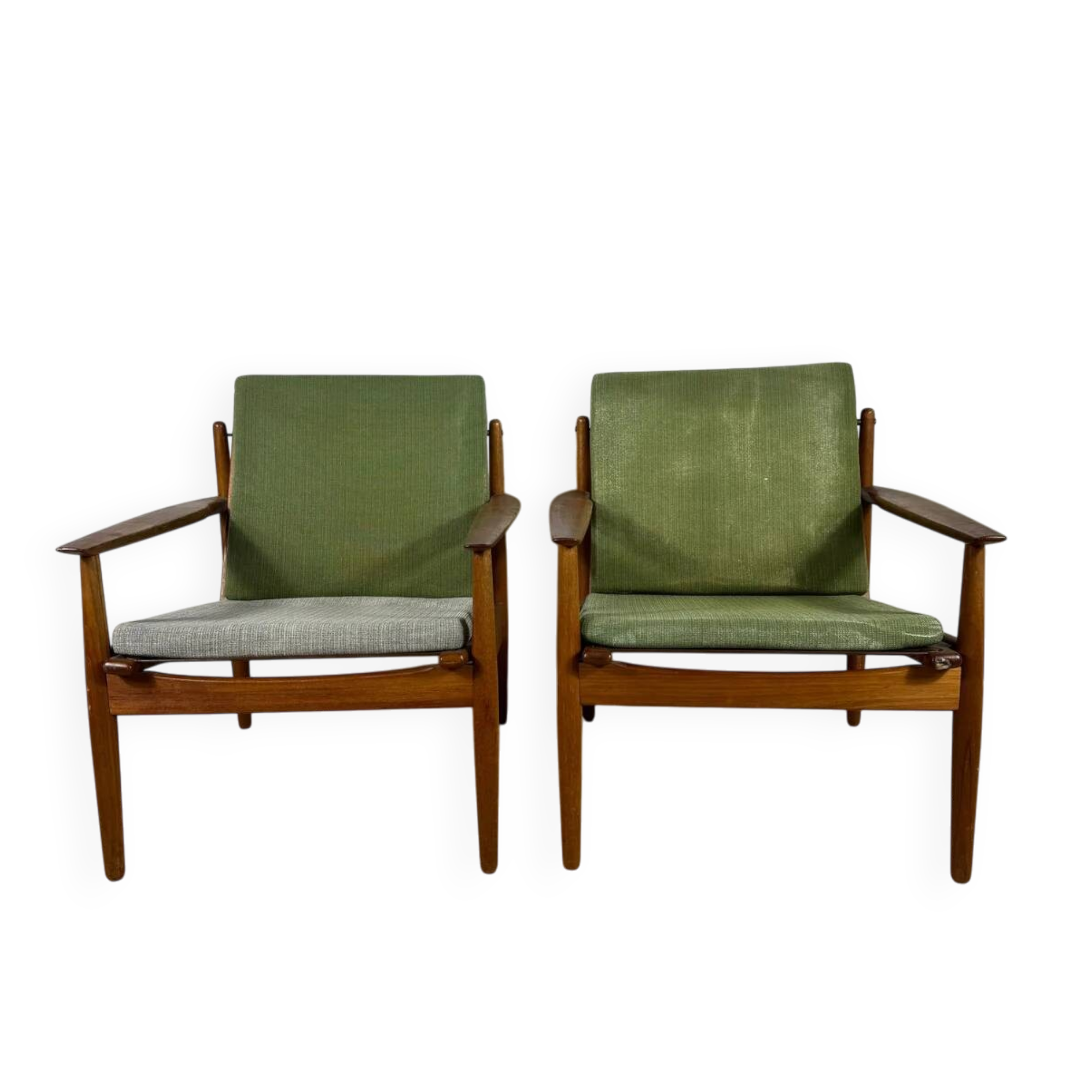 Pair of mid-century modern Danish armchairs in teak with customisable cushions – 1960