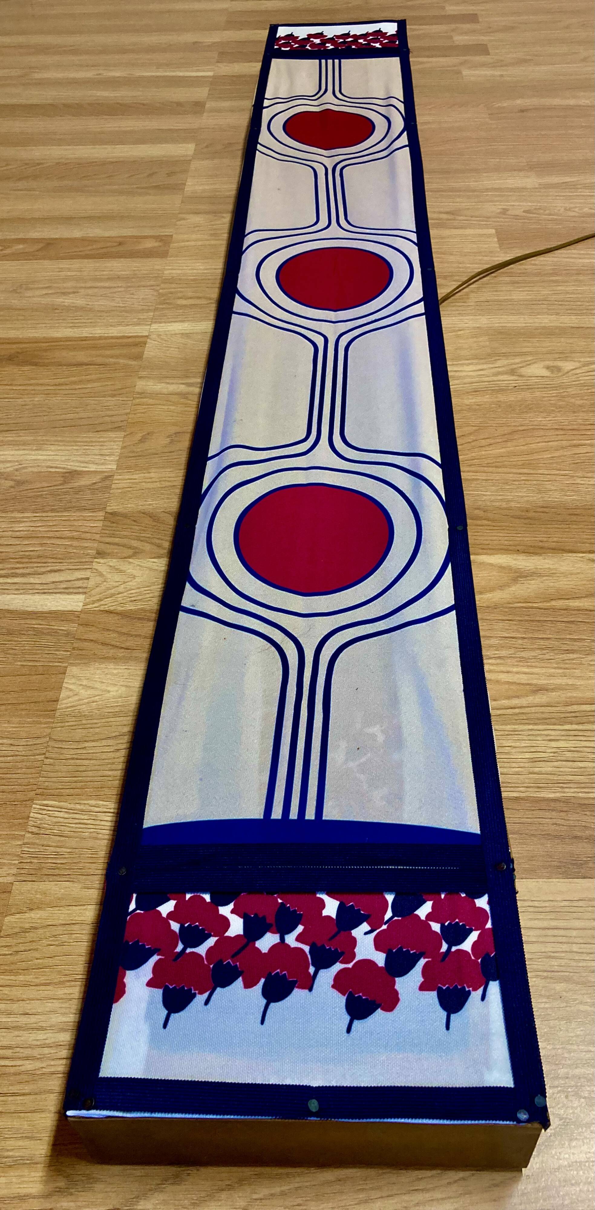 Large applique "scandinavian design".