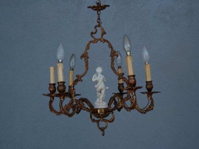 Napoleon III biscuit baby chandelier