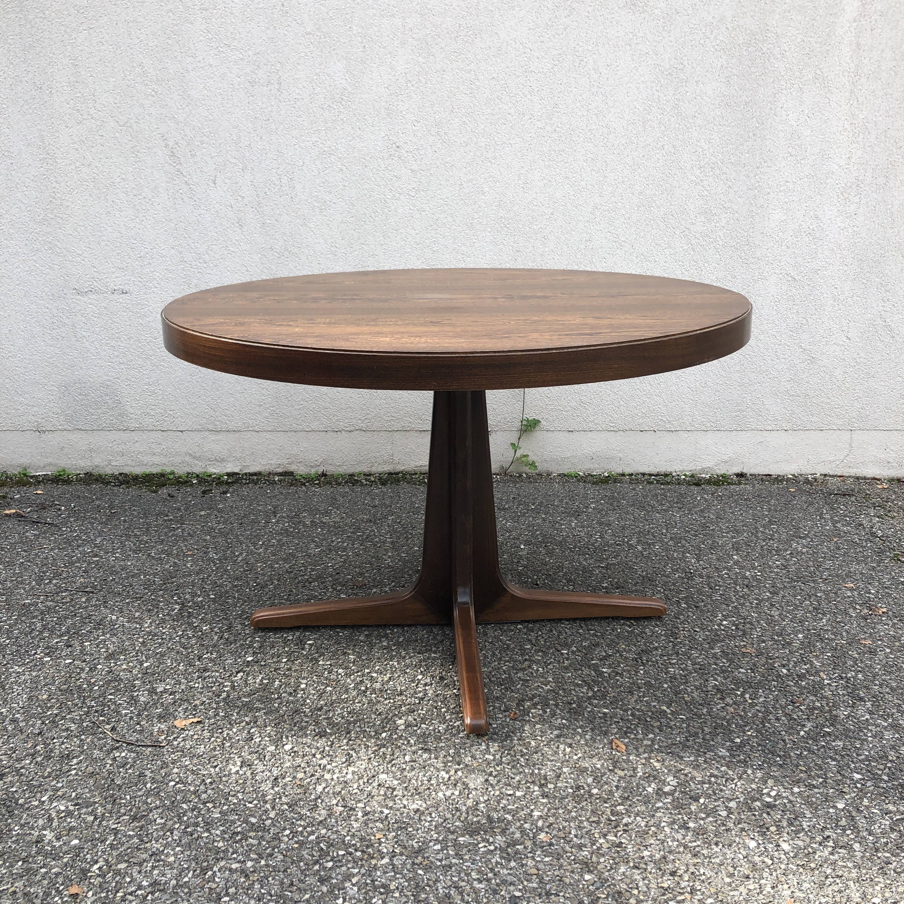 Baumann round table