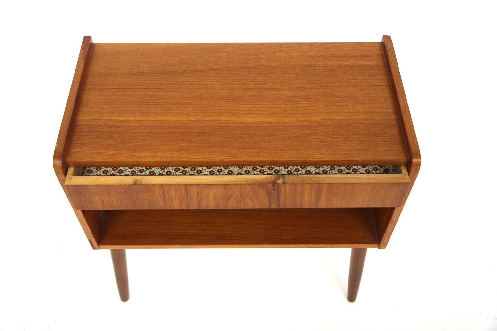 Table de chevet scandinave en teck, Suède, 1960