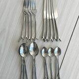 Set of 20 stainless steel cutlery with branch pattern.