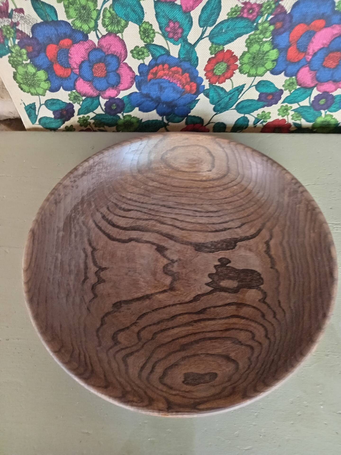 Wooden plate