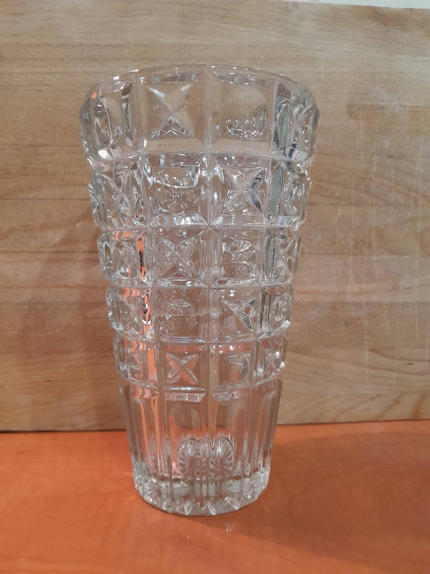 Vase designer Jiří Zejmon « OXO » – Vintage Bohemian glass