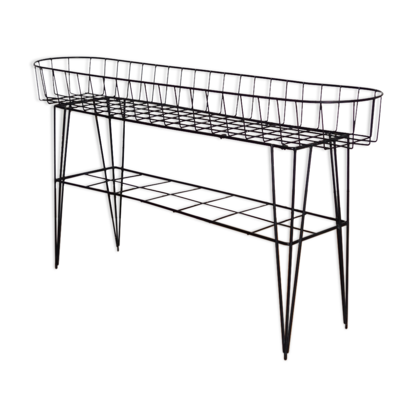 The 1950s metal planter