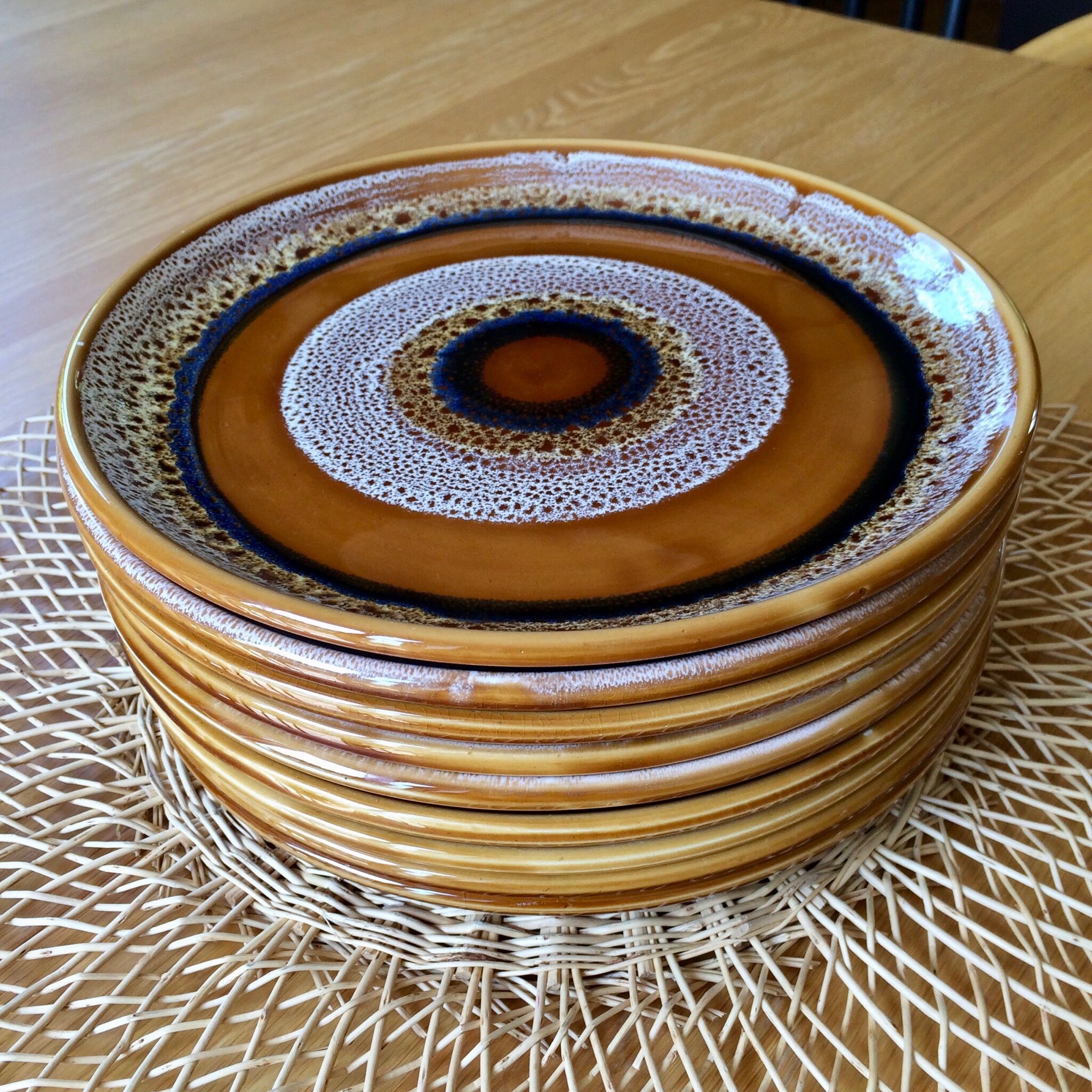 Sercice of 9 Sarreguemines sandstone plates