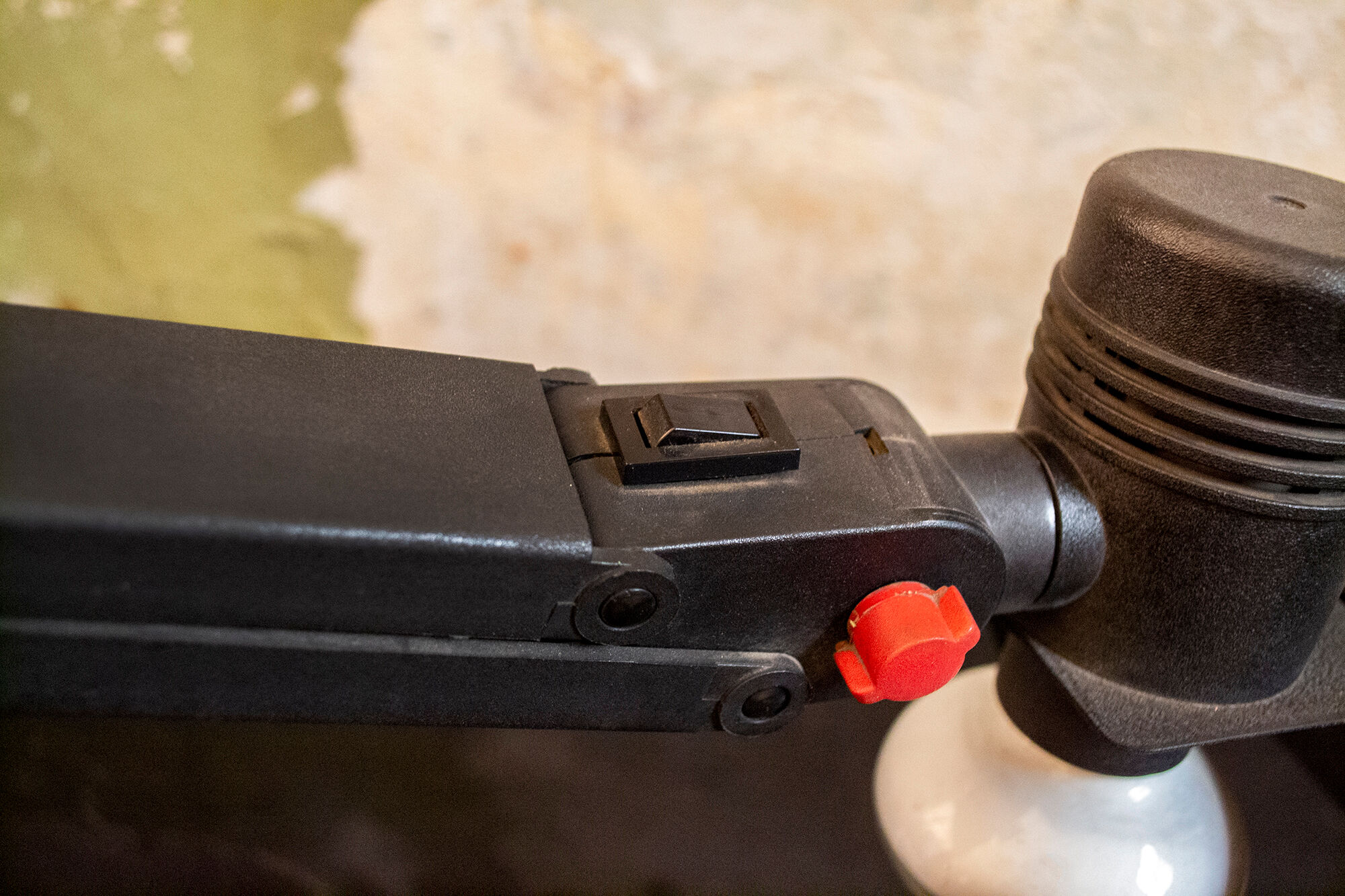 Desk lamp with metal frame and plastic details. Designer C.V.B. 80s