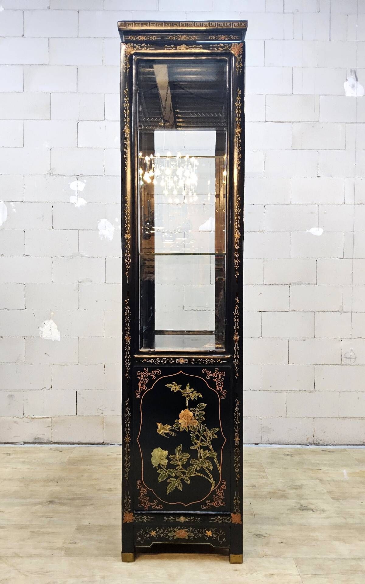 Vitrine chinoise vintage avec miroir, décor fleurs et oiseaux