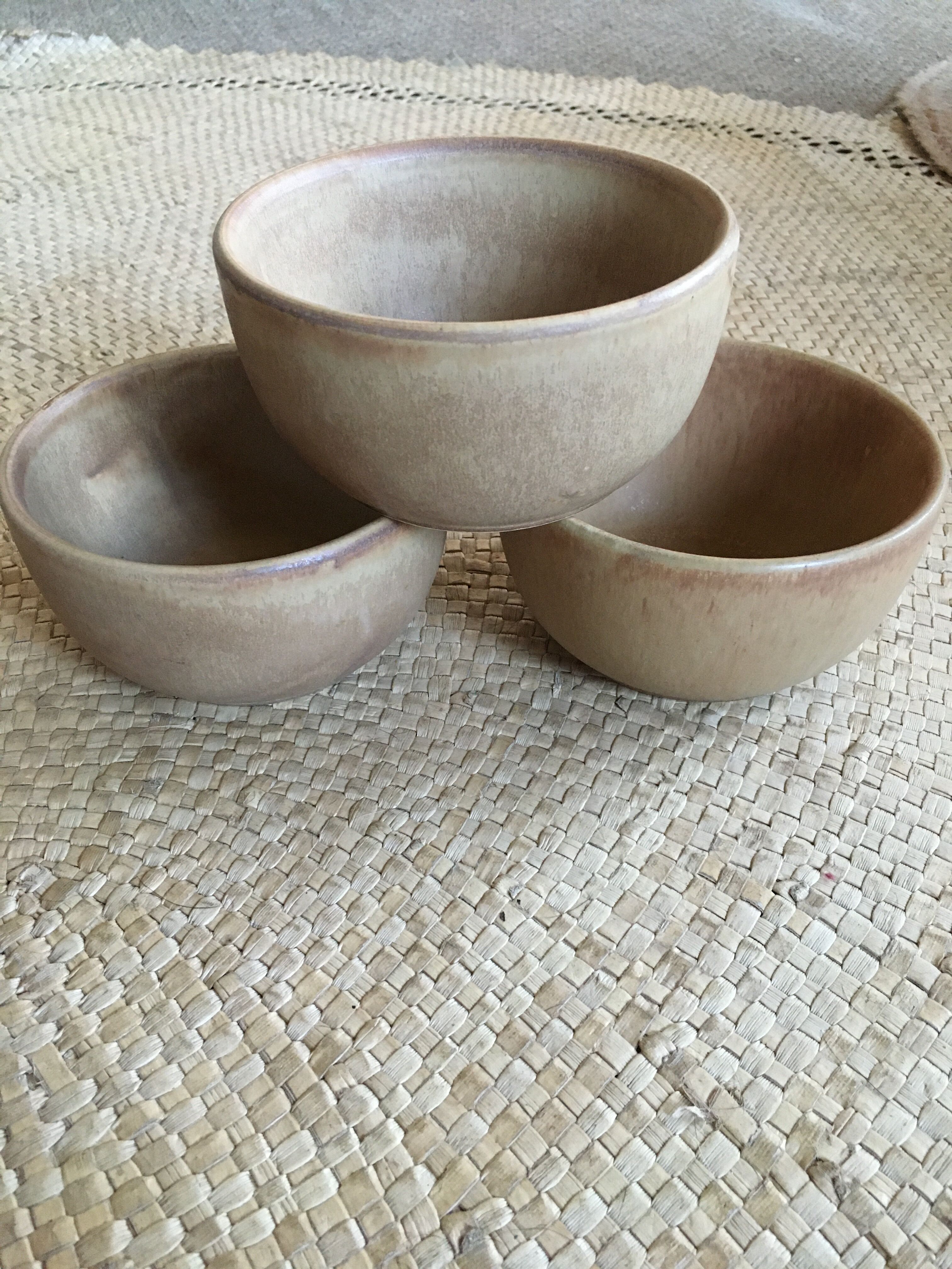 Series of 3 sandstone bowls