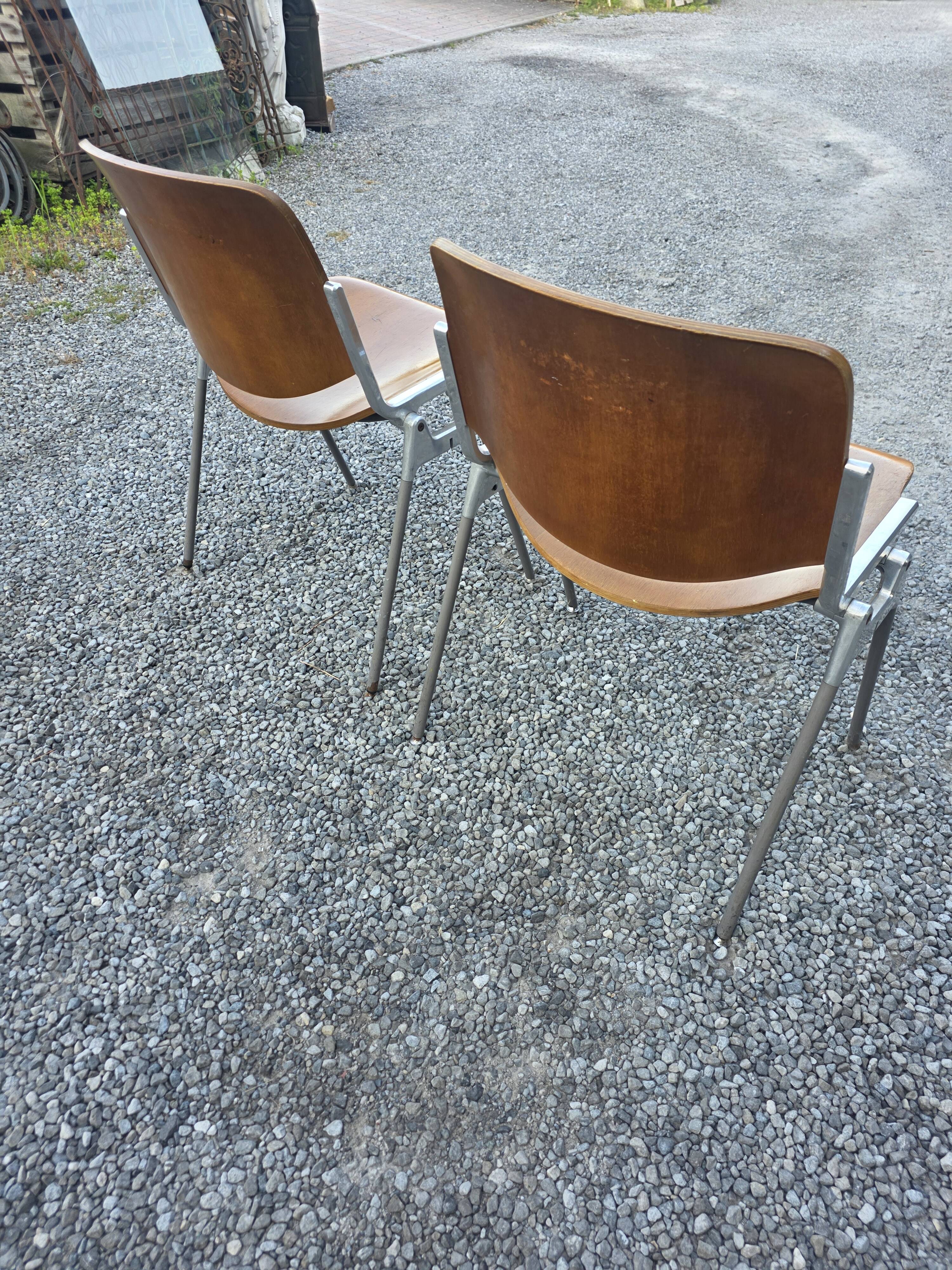 Paire de chaises "DSC 106" par Giancarlo Piretti pour Castelli, 1960