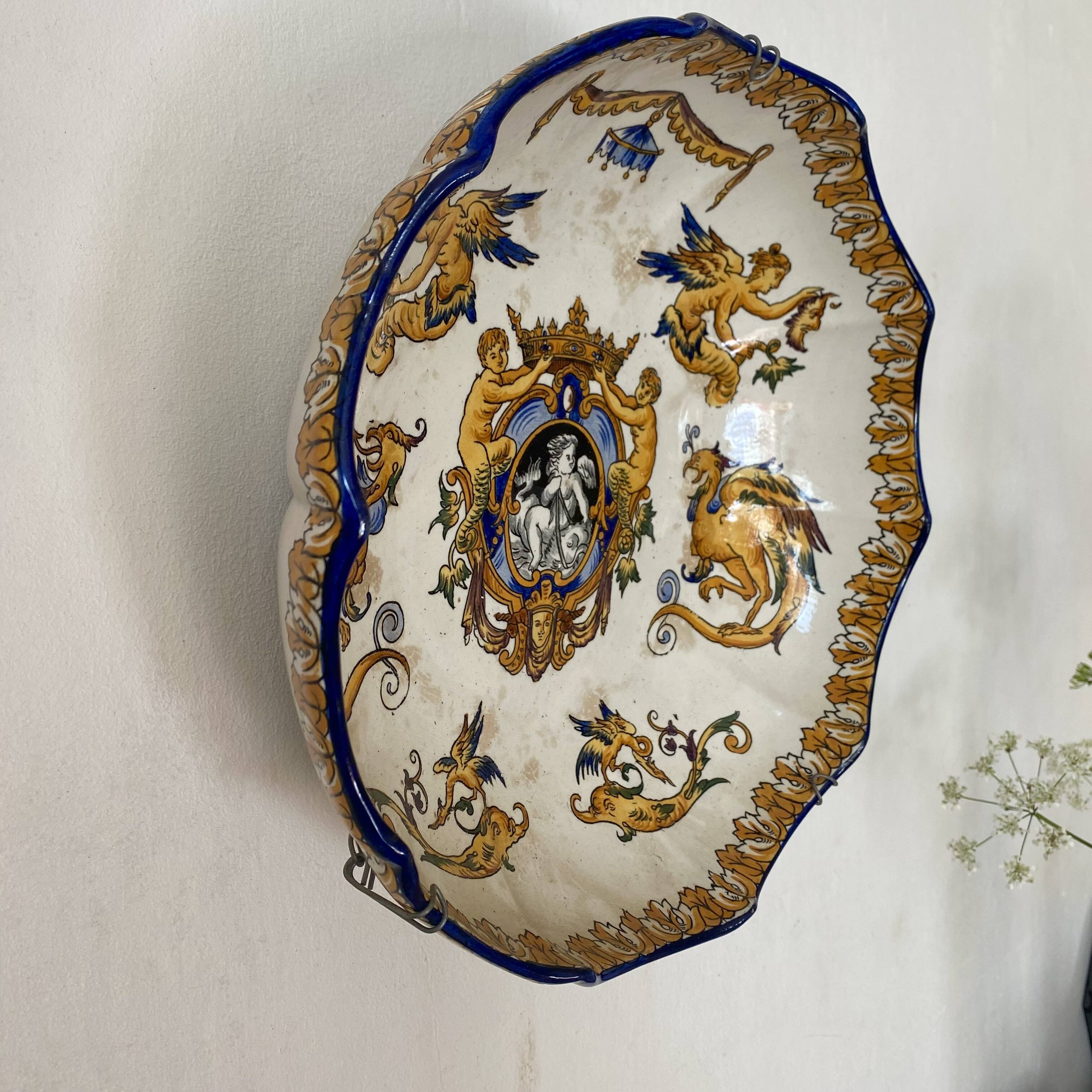 Renaissance decorated earthenware salad bowl from Gien.
