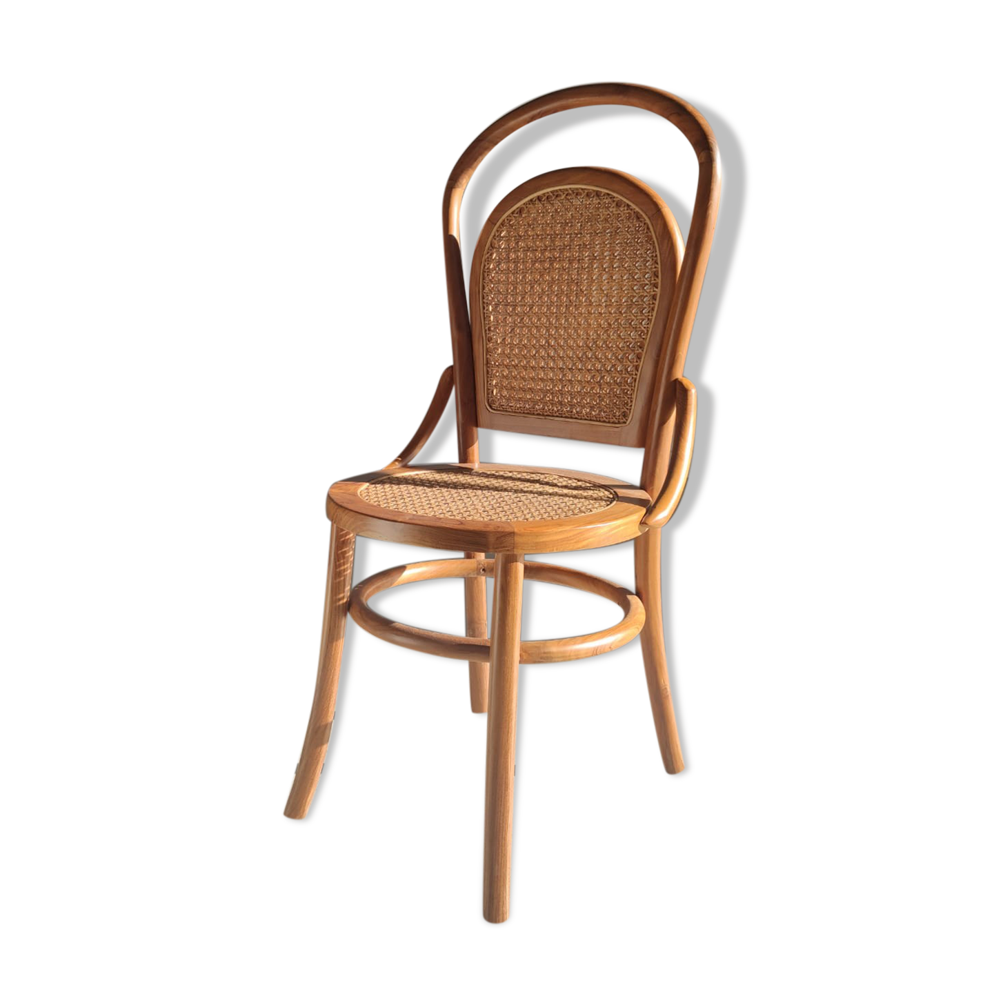 Chaise cannée en bois naturel