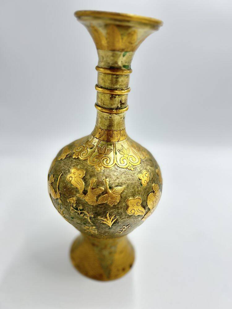Vase attributed to the Tang dynasty, China, gold and silver