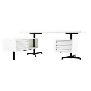 Bureau par Osvaldo Borsani