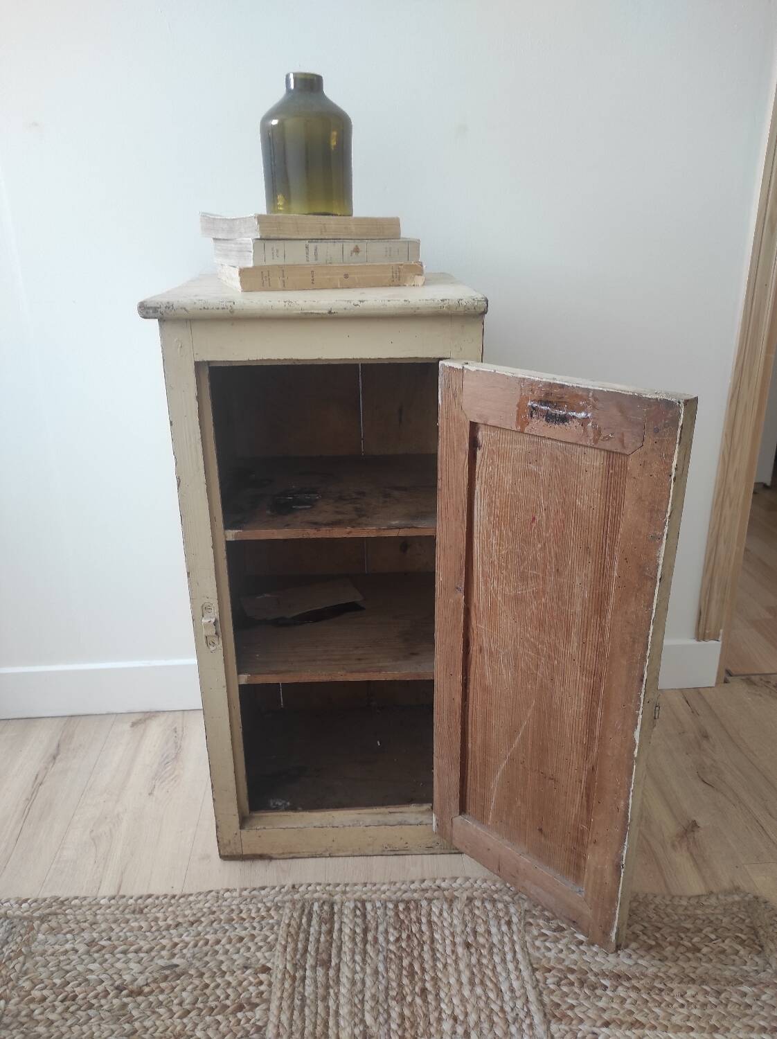 Small Parisian piece of furniture