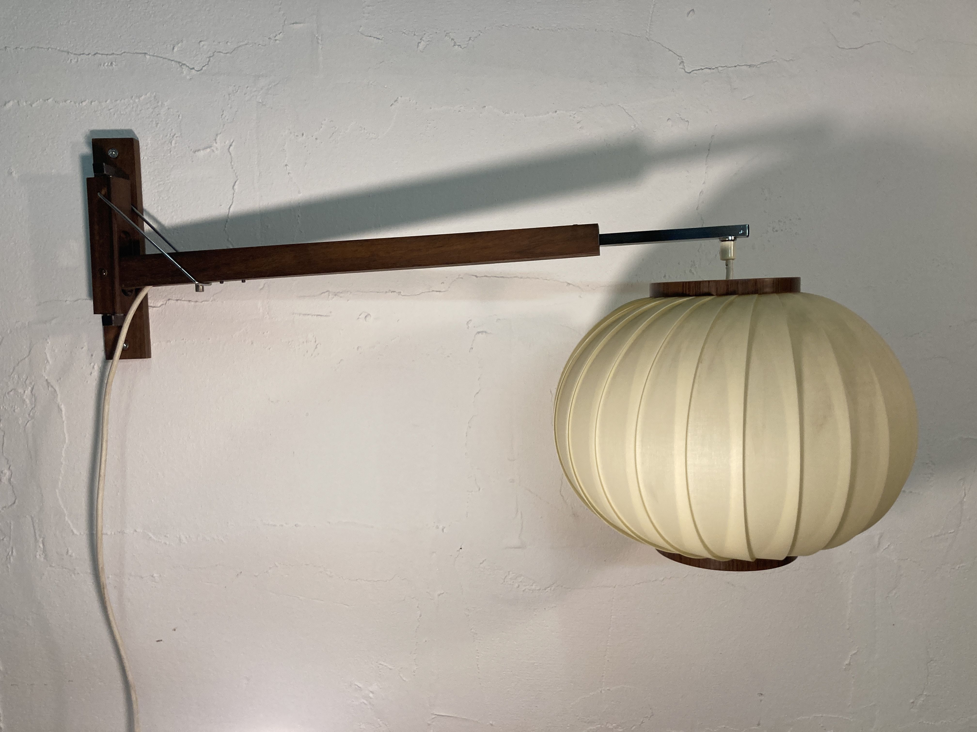 Midcentury swing wall lamp by Svend Aage Holm-Sørensen for HOLM-SØRENSEN & CO, 1950S