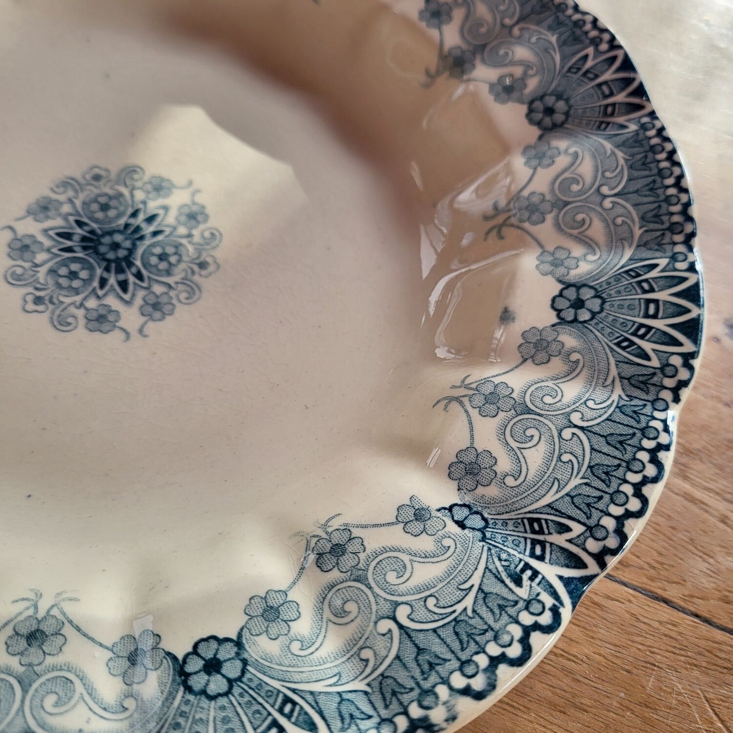 Plate 1900 Hippolyte Boulenger ▪︎ Choisy