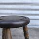 Tabouret tripode en bois tourné