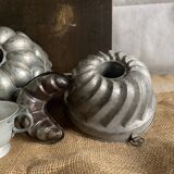 Set of 4 old baking form