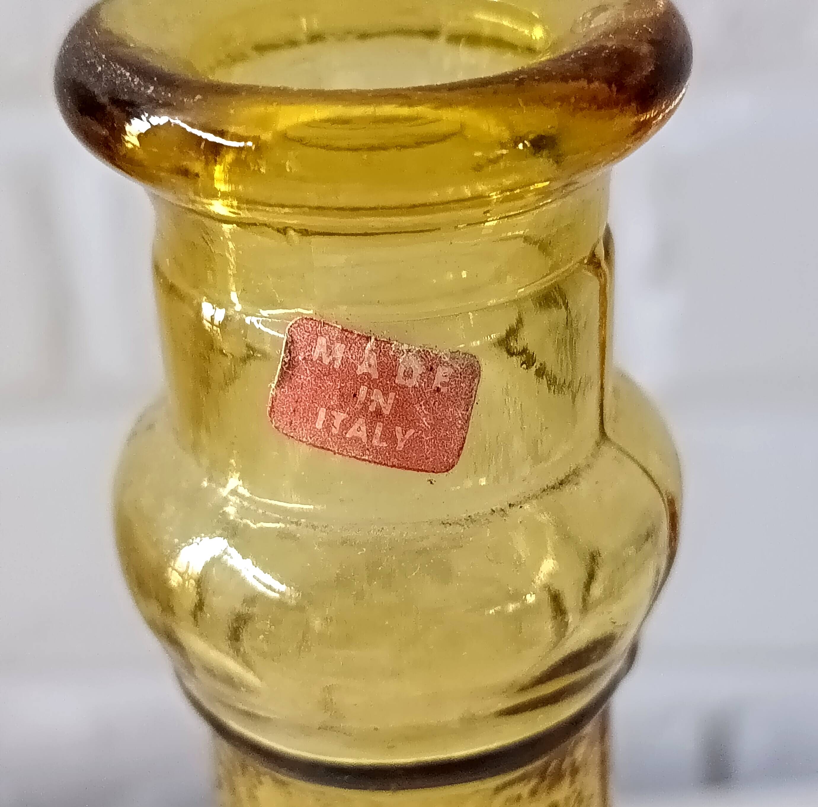 Large fruit motif genie CARAFE, vintage yellow